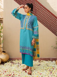 Mor Bagh Mb2s21u07 Blue Winter 2021 Best Designer Suits, Tie Dye Crafts, Pakistani Designer Suits, Blue Winter, Ladies Clothing, Pakistani Designers, Shalwar Kameez, Pakistani Outfits, Designer Suits