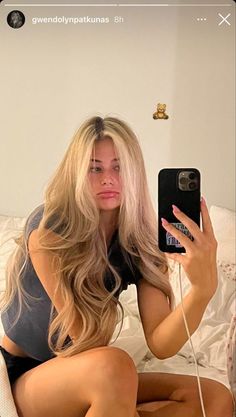 Campus Diaries, Prettiest Celebrities, Kadeřnické Trendy, 사진 촬영 포즈, Blonde Hair Inspiration, Young Royals, Hair Stylies, Long Blonde, 짧은 머리