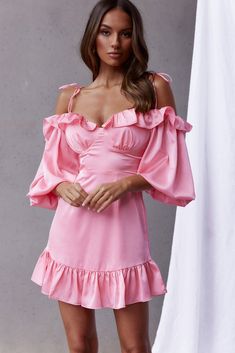 Ode To Love Sweetheart Neckline Balloon Sleeve Dress Pink Bubble Gum Pink Dress, Pink Selfie, Pink Dress Shoes, Sorority Sisterhood, Recruitment Outfits, Selfie Leslie, Brunch Dress, Pink Mini Dress, Balloon Sleeve Dress