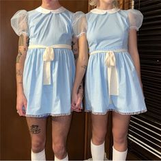 46765969637626|46765969670394|46765969703162 Tucker Pillsbury, Doll Collar Dress, Twin Costumes, Belt Y2k, Festival Clothes, Vintage Festival, Doll Collar, Emma Chamberlain, Role Model