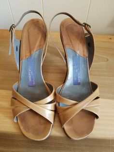 Vintage Martini Osvaldo Per Joan and David Heels Strappy Tan Leather Sandals Size 8 Made in Italy 19 Sandals With Heels, Vintage Martini, Heels Strappy, Tan Leather Sandals, Womens Pumps, 3 Inch Heels, Slingbacks, Slingback Heel, Strappy Sandals