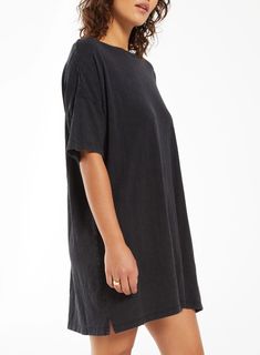 The Delta Slub Dress is an oversized crewneck tee dress that adds effortless style to any summer wardrobe. You won’t think twice about slipping this on and wearing it all day, once you feel the cool softness of the 100% cotton fabric. Our special wash gives the texture a worn-in feel that will only get better with time. FABRIC 100% Cotton FIT Oversized Fit. Model is wearing Size S SPECS Bust: 49.2" Length: 32.5" Oversized Crewneck, Mini Shirt Dress, Tee Dress, Get Better, The Cool, Summer Wardrobe, Oversized Fits, T Shirt Dress, Effortless Style