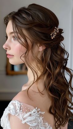 Prom Perfect: 25 Elegant Hairstyles for Your Unforgettable Night Hairstyle Wedding Long Hair, Hairstyle In Curls, Soft Romantic Curls, Timeless Hairstyles Wedding, Wedding Hair Pinned Back, Wedding Hairdo Down, Romantic Prom Hairstyles, Soft Hair Curls, Wedding Soft Curls