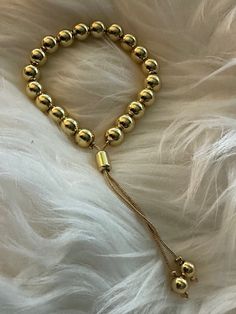 14K Gold Filled Round Beads  Gold Filled Seamless Beads Is a brand new bracelet, with no tags.  Last call sale. No returns Round Bracelet, New Bracelet, Tampa Fl, Purple Glitter, Bracelet Gold, Last Call, Chain Link Bracelet, Round Beads, Chain Link