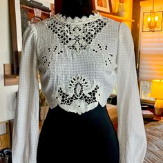 Never Worn Cropped Blouse With Beautiful Detail. Crop Blouse, Zara Tops, Zara, Womens Tops, Women Shopping, Color