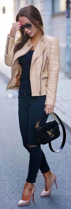 BUTTERY LEATHER - Black Skinny Jeans and Tee, Buttery Leather Moto Jacket and Christian Louboutin Nude Pumps / Leather Jacket Outfit, Stylish Leather Jacket, Winter Leather Jackets, Moda Do Momento, Walking Down The Street, Ray Ban Wayfarer, Ray Ban Aviator, Leather Jacket Outfits, Jacket Outfit