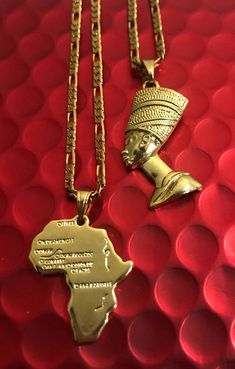 THIS NECKLACE IS UNISEX CAN BE WORN BY MEN OR WOMEN! PERFECT GIFT! YOU CAN REQUEST GIFT BOX :) High quality 18k gold plated Nefertiti necklace and mini Africa map .WILL NOT TARNISH OR CHANGE COLOR.GOLD PLATED 18K . To get layered look choose Nefertiti necklace is 18inch and Nefertiti is 24 inch option You can choose the lengths u want below. necklace can be worn separately or together as a set to get layered look Visit our Instagram page Instagram.com/lavishluxxshop.com Please tag us , I would be super grateful â¤ï¸âºï¸ #lavishluxxshop Ancient Egypt Jewelry, Black Panther Necklace, Nefertiti Necklace, Afro Jewelry, Africa Necklace, Egypt Jewelry, Ankh Necklace, Page Instagram, Necklace Layered