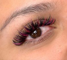 Hot Pink Lash Extensions, Pink Lash Extensions Styles, Black And Pink Lash Extensions, Pink And Black Eyelash Extensions, Hybrid Lash Extensions With Color, Colored Lash Extensions Pink, Colour Lashes Extensions, Colourful Lashes