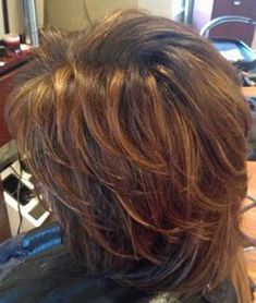 Short Layered Hair Cut: Sanggul Modern, Layered Hairstyles, Layered Bob Hairstyles, Red Highlights, Hair 2018, Hair Styles 2017, Short Hair With Layers, Layered Haircuts