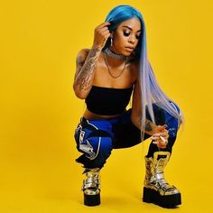 Rapper Photoshoot Ideas, Rapper Photoshoot, Photoshoot Ideas Outdoor, Baddie Outfits For School, Photo Mannequin, Barbie Tingz, Boss Moves, Boujee Outfits