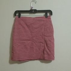 Hollister Mini Plaid Skirt Size Small, Red, New Without Tags, Stretched Material Plaid Pencil Skirt For Spring, Plaid Pencil Skirt For Spring Season, Red Casual Midi Skirt, Casual Red Midi Skirt, Red Lined Pencil Skirt For Spring, Red Lined Pencil Skirt, Red Mini Pencil Skirt For Spring, Red Pencil Mini Skirt For Summer, Relaxed Fit Red Lined Pencil Skirt