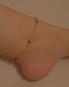 📌 Please Comment, Like, or Re-Pin for later 😍💞 simple gold jewelry, jewelry deals, fine jewelry clearance sale, fine jewelry necklaces, best places to buy gold jewelry, luxury brand jewelry Dainty Jewellery, Anklet Designs, Ankle Jewelry, Fancy Jewellery Designs, Love And Friendship, Sterling Silver Anklet, Gold Anklet