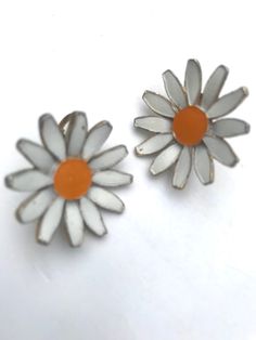 Classic Daisy Earrings, 60s Flower Power, Vintage Clip ons for any Ear, Trending Preppy Cottage Fashion  Enamel paint on Goldtone -  1 inch collected vintage with some light wear,firm clips  Arrives  polished &  gift nicely 🎀 www.fivebunniesbyMoxie.com  an Etsy shoppe 🌿 Curated by moxie🐰 & mommy🌸 www.MySoulRepair.com  www.MySoulRepair.NYC  glamour jewelry & gifts Spring Flower Enamel Earrings, Retro Flower-shaped Earrings For Gift, Vintage Enamel Flower Earrings, Handmade Retro Flower Earrings, Retro Spring Flower Earrings Gift, Spring Retro Flower Earrings Gift, White Retro Clip-on Earrings As Gift, Retro White Clip-on Earrings As Gift, Vintage White Summer Jewelry