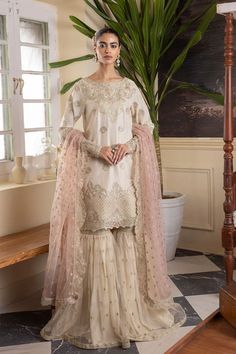 Ivory Embroidered Pakistani Wedding Dress Kameez Sharara Sharara Style, Pakistani Wedding Dress, Beautiful Pakistani Dresses, Chiffon Collection, Pakistani Wedding Dresses, Silk Suit, Zari Work, Indian Wedding Dress, Pakistani Outfits