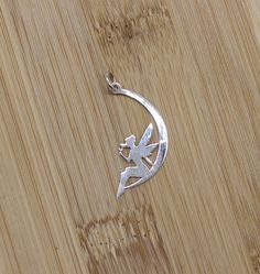 Albatross Silver Charm Size: 29x13 mm Material: 925 Sterling Silver Color: Silver Quantity: 1 Piece We can also make custom designs please contact us if you have special designs via convo message on Etsy. To see more Origami charm, please check out the link down below; https://www.etsy.com/shop/GoldenHornSupplies?ref=seller-platform-mcnav&search_query=origami Fairy Style Silver Jewelry For Gift, Fairycore Sterling Silver Jewelry Gift, Fairycore Sterling Silver Jewelry For Gifts, Sterling Silver Fairycore Jewelry, Fairy Style Sterling Silver Jewelry, Fairycore Sterling Silver Jewelry In Silver, Fairycore Sterling Silver Jewelry, Origami Fairy, Origami Necklace