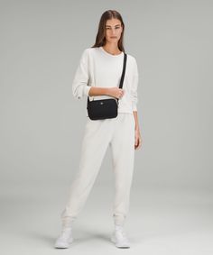 Lululemon Camera Bag Outfit, Lululemon Bag Outfit, Lululemon Crossbody Bag, Lululemon Bag, Crossbody Camera Bag, Lululemon Bags, Lululemon Outfits, Summer 2025, 2024 Christmas