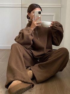 Coffee Brown  Collar   Plain  Embellished Slight Stretch Fall/Winter Women Clothing Pajama Set Fleece, Sweatpants And Knitted Sweater, Winter Pajamas Women Lazy Days, Woman Sweat Set, Thick Sweat Suits, Teddy Pajama Pants, Stylish Loungewear Comfy, Short Set Winter, Cozy Loungewear Party