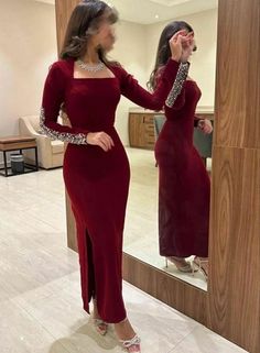 Cute Formal Dresses, Tight Dress Outfit, Beaded Evening Gowns, Thanksgiving Fashion