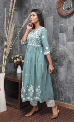 Frock Style Kurti, Pants With Lace, Cotton Frock, Cute Maternity Dresses, Comfortable Dresses, Style Kurti, Frock Style, Cotton Frocks, Anarkali Kurti