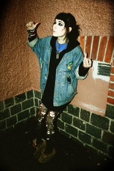 Punk Girl Fashion, 80s Emo, 80s Alternative, Grunge Hairstyle, Grunge Style Outfits, Indie Outfits Grunge, Skater Girl Outfits Grunge, Soft Indie, Old Grunge