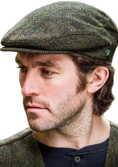 PRICES MAY VARY. MEN’S FLAT CAP: This flat hat for men combines traditional Irish style with comfort and warmth. Next time you need a stylish finishing touch to your outfit, reach for this newsboy cap! Wear it with a tweed coat and dress shoes for a night on the town, or pair it with a button-up shirt and loafers for a more casual look. No matter how you style it, this herringbone cap is a beautiful addition to anyone’s wardrobe. ARTISAN-CRAFTED WOOL CAP: The Trinity Cap is beautifully handcraft Irish Hat, Flat Cap Men, Driving Cap, Tweed Hat, Woolen Cap, Flat Hats, Aran Sweater, Mens Fashion Edgy, Killarney