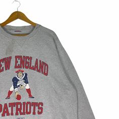 PLEASE ASK ANY QUESTION BEFORE BUYING THIS IS USED CLOTHING PLEASE DONT EXPECTED IT TO BE LIKE NEW OR IN PRISTINE CONDITION NEW ENGLAND PATRIOTS Reebok Sweatshirt Crewneck tag Reebok material cotton 100% saiz on tag XL (XLarge) Mesasures About ( Approximately) -Armpit to Ampit : update inch -Length (back collar down) : updated inch Condition : used good condition 8/10 **No Tears And No Hole** **Has a stains see a picture detail** 🎈PLEASE READ THE DESCRIPTION AND POLICY BEFORE BUYING 🎈ACCEPT PA Reebok Sweatshirt, Sweatshirt Crewneck, Grey Colour, New England Patriots, Nfl Football, Used Clothing, New England, Vintage 90s, Gray Color