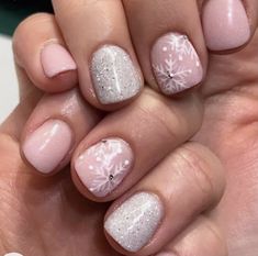 Nail Themes, Snow Nails, Festive Nail Designs, Themed Nails, Design Nails