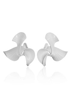 Designed to resemble iris flowers, these LADA LEGINA's 3D Printed earrings will easily add detail to any ensemble. The self-closing ear studs are suitable for pierced ears and are similar to the clip-on earring stylesMaterial: 3D Printed in Nylon3D Printed in the USA 3d Print Jewelry, Futuristic Jewelry, 3d Printed Earrings, Printed Earrings, 3d Printed Jewelry, Printed Jewelry, Iris Flowers, Pierced Ears, Ear Studs