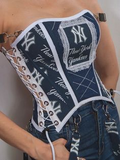 Trendy Clothes 2024, Baseball Dress Outfit, Lace Up Top Outfit, Unique Clothing Pieces, Denim Bustier Outfit, Outfit Ideas For Party Night, Corset Top Outfits, Denim Corset Outfit, Bustier Top Outfits