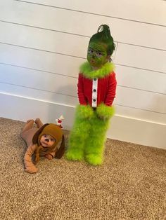 #fashion, #style, #outfitinspiration, #beauty Grinch Sibling Costume, Siblings Costumes Halloween, Two Sibling Halloween Costume, Cousin Costume Ideas, Cool Dog Costumes, Four Family Halloween Costumes, Family Halloween With Newborn, Family Grinch Halloween Costumes, 2 Under 2 Costumes