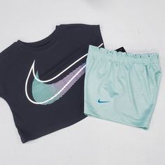 Nwt Bin Sa S Stretch Black Tops For Playwear, Black Stretch Tops For Playwear, Black Spring Playwear Tops, Casual Green Nike Sets, Casual Black Playwear Sets, Casual Black Playwear Tops, Black Casual Playwear Tops, Casual Black Tops For Playwear, Black Summer Workout Set