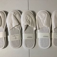 5 Labottega Slippers Thompson Hotel White Women`S Lot. Size L. Outsole Measured 11". Thompson Hotel, Hotel Slippers, Flower Slippers, Travel Slippers, Pom Pom Slippers, Grey Slippers, Womens Sherpa, Louis Vuitton Pink, Shearling Slippers