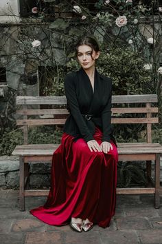 Winter Party Maxi Skirt, Fitted Maxi Skirt For Fall, Elegant Fitted Wrap Skirt For Fall, Party Maxi Skirt With Lining, Elegant Fitted Fall Wrap Skirt, Fall Fitted Maxi Skirt, Winter Long Pleated Dress, Winter Party Dress With Long Skirt, Winter Dress With Long Pleated Skirt