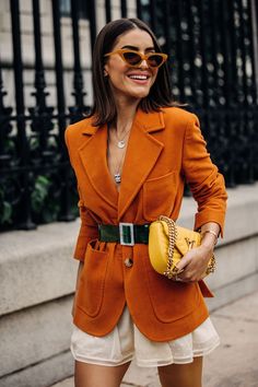 Street Style: New York Fashion Week Primavera Estate 2019 - Vogue.it Street Style New York, Colorful Outfit, Fall Chic, Inspired Outfits, Outfits Casual