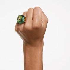 Luxury Green Crystal Ring In Open Ring Style, Green Open Ring Made Of Metal, Green Metal Open Ring, Elegant Green Crystal Ring With Metal Band, Elegant Green Crystal Ring, Modern Green Crystal Ring For Gift, Modern Green Crystal Ring As A Gift, Modern Green Crystal Ring As Gift, Modern Green Crystal Gemstone Ring