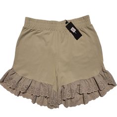 Vero Moda Juna High Waist Embroidered Shorts. Size M Color Desert Sage High Waist Pull-On Style Embroidery At Hem Measurements And Material In Pics Nwt Melanie Concert, Frill Shorts, Desert Sage, Nordstrom Women, Lace Trim Shorts, Gingham Shorts, Concert Outfits, Vintage Indigo, Belted Shorts