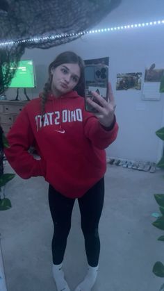 mirror pic, ootd, fit, black leggings, osu hoodie, nike, girl Red Hoodie Outfit, Black Hoodie Outfit, Nike Girl, Mirror Pic, Easy Trendy Outfits, Hoodie Outfit, Red Hoodie, Aesthetic Outfits