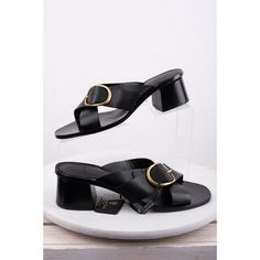 Massimo Dutti Womens Black Leather Buckled Sandals Shoes New In Box See Images Sz 5 Medium Eu 35 2-1/8'' Heel Cowhide Leather Sandals With Criss-Cross Straps And A Buckle Detail. Featuring A Leather Insole And Heel Cushion With Logo, And A Leather Sole. 5705/021/800. Massimo Dutti Shoes, Black Nike Sneakers, Brown Sandals Heels, Leather Flats Women, Strappy Leather Sandals, Black Strappy Sandals, Black Leather Flats, Leather Heels Sandals, Leather Platform Sandals