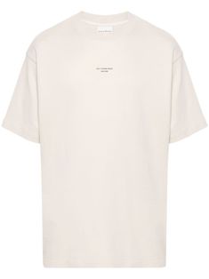 light grey cotton lightweight jersey logo print to the front crew neck short sleeves straight hem Cotton T-shirt With Front Logo And Relaxed Fit, Cotton T-shirt With Logo And Relaxed Fit, Relaxed Fit Cotton T-shirt With Logo, Basic Relaxed Fit T-shirt With Logo Print, Basic Crew Neck T-shirt With Logo Print, Cotton T-shirt With Front Logo In Relaxed Fit, Cotton T-shirt With Logo Print, Casual Short Sleeve T-shirt With Logo Lettering, Relaxed Fit Cotton T-shirt With Front Logo