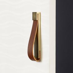 ALEMAGOU / LEATHER & BRASS PULL - Handle Shop Couture Leather Door, Gold Knobs, Sliding Door Handles, Door Handle Sets, Door Hardware Interior, Window Handles, Cabinet Hardware Pulls, Brass Fixtures, Furniture Feet