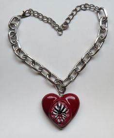 Punk Style Heart Charm Necklace For Valentine's Day, Punk Heart Charm Necklace For Valentine's Day, Grunge Heart-shaped Jewelry For Halloween, Grunge Metal Necklaces For Valentine's Day, Punk Style Heart Pendant Necklace With Chain, Punk Style Heart Charm Necklace As Gift, Punk Style Necklace For Valentine's Day, Punk Red Necklace For Halloween, Grunge Heart-shaped Metal Necklace