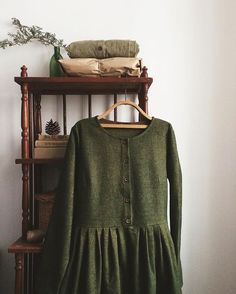 Fall Shirts Aesthetic, Anne Of Green Gables Aesthetic Clothes, Green Gables Aesthetic, Anne Of Green Gables Aesthetic, Pieck Finger, Claire Fraser, Anne Shirley, Anne Of Green, Jamie Fraser