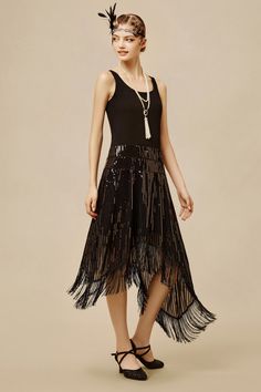 Dress With Vest, Themed Dresses, Era Outfits, 1920s Headpiece, 1920s Dresses, Flapper Dresses, Flapper Era, Fringe Fashion, Peacock Wedding