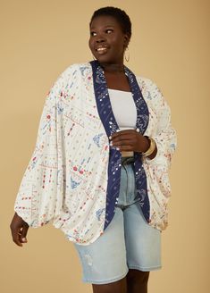 With its dolman sleeves and elasticized cuffs, this kimono offers ease of movement and a touch of subtle detailing that sets it apart. Whether you're lounging at home, heading to the beach, or exploring the city, this kimono is the perfect lightweight layering piece to complete your look. Jackets Cute, Plus Size Duster, Kimono Plus Size, Kimono Online, Plus Size Jacket, Cute Plus Size, Plus Size Jackets, Printed Kimono, Print Kimonos