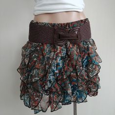 Wet Seal * Missoni Ruffle * Print * Skirt Size Large New With Tags. 100% Polyester Measurements(Laying Flat): Waist: 14.5+"(Stretchy) Top To Bottom(Entire Length): 16" Thank You For Looking Fitted Bohemian Brown Mini Skirt, Bohemian Brown Bottoms With Ruffles, Brown Bohemian Mini Skirt For Summer, Bohemian Brown Mini Skirt For Summer, Bohemian Brown Mini Skirt For Spring, Brown Ruffled Skirt For Summer, Brown Ruffled Bottoms For Spring, Fitted Brown Bottoms With Ruffles, Brown Ruffled Mini Skirt For Summer