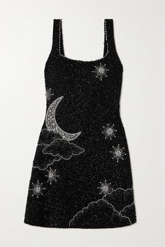 EXCLUSIVE AT NET-A-PORTER. Before they're applied with Swarovski beads and crystals, the stars and moon motifs on Clio Peppiatt's 'Lucina' dress are hand-drawn by the designer. Cut in the signature fit-and-flare silhouette, it's made from mesh enriched with four-way stretch, so it won't inhibit your movement when you hit the dance floor. Clio Peppiatt, Moon Dress, Birthday Dress, Star Dress, Embellished Dress, Looks Vintage, Fancy Dresses, Dream Dress, Mini Black Dress