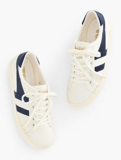 Gola® Mark Cox Tennis Sneakers Tennis Sneakers, Classic Style Women, Sweet Style, Modern Classic, Low Top, Sneakers Fashion, Top Sneakers, Tennis, Shoes Sneakers