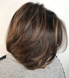 Medium Length Layered Haircuts, Bob Pendek, Medium Brunette Hair, Medium Brown Hair, Medium Layered Haircuts, Medium Layered Hair, Medium Length Hair With Layers, Natural Wavy Hair, Hairdos For Short Hair