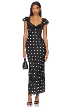 Polka Dot Formal Dress, Black Tie Optional Dress Women, Aesthetic Midi Dress, Short People Outfits, Spicy Outfits, Black Dress With Sheer Sleeves, Black Tie Optional Dress, Polka Dot Dress Outfit, Butterfly Lace