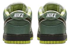 The Concepts x Dunk Low SB 'Green Lobster' features a green colorway with a durabuck and suede upper in Green Stone, with an understated speckle graphic. The low top also flaunts a white padded tongue for comfort, patterns on the inner lining, and a Zoom Air insert in the sockliner for soft support. SKU: BV1310-337 Release Date: 14 Dec 2018 Color: Bright Cactus/Volt-El Dorado-Bright Cactus Vapour Max Nike, Dunk Low Nike, Nike Sacai, Low Air Jordan 1, Womens Air Jordans, Sb Dunk Low, Nike Sb Dunks Low, Nike Sb Dunks, Sb Dunk